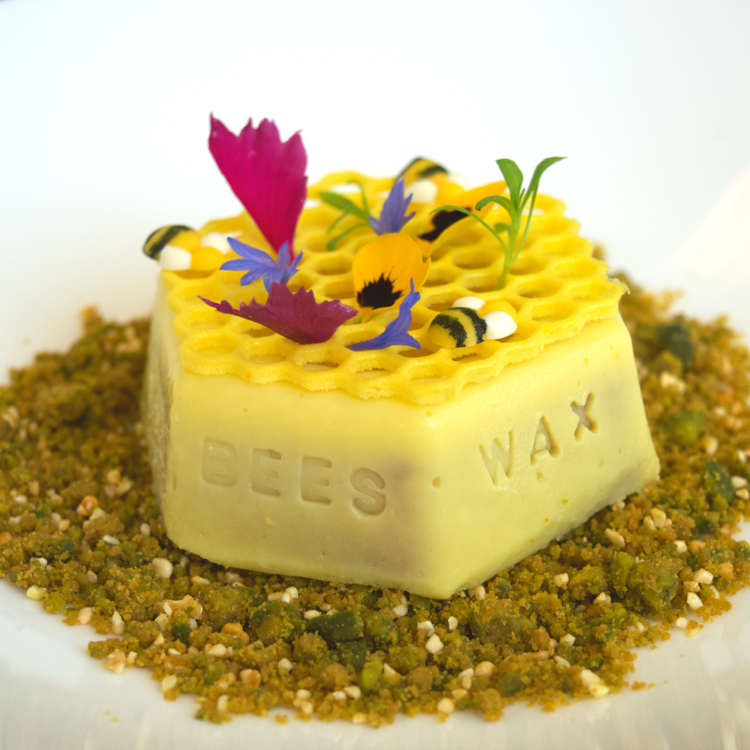 Honey and Olive Oil ‘Bee’s Wax’ Cake